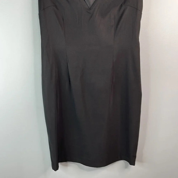 CONNECTED APPAREL Satin Trim Dress Black V-neck Cap Sleeve Form Fitting Size 10 - Picture 4 of 11